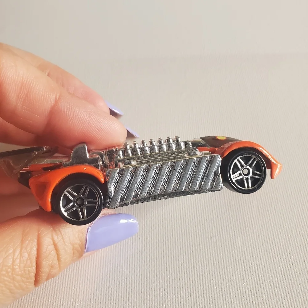 Vintage 2000- Krazy 85 Hot Wheel